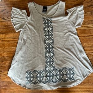 Vocal knit off shoulder top tunic